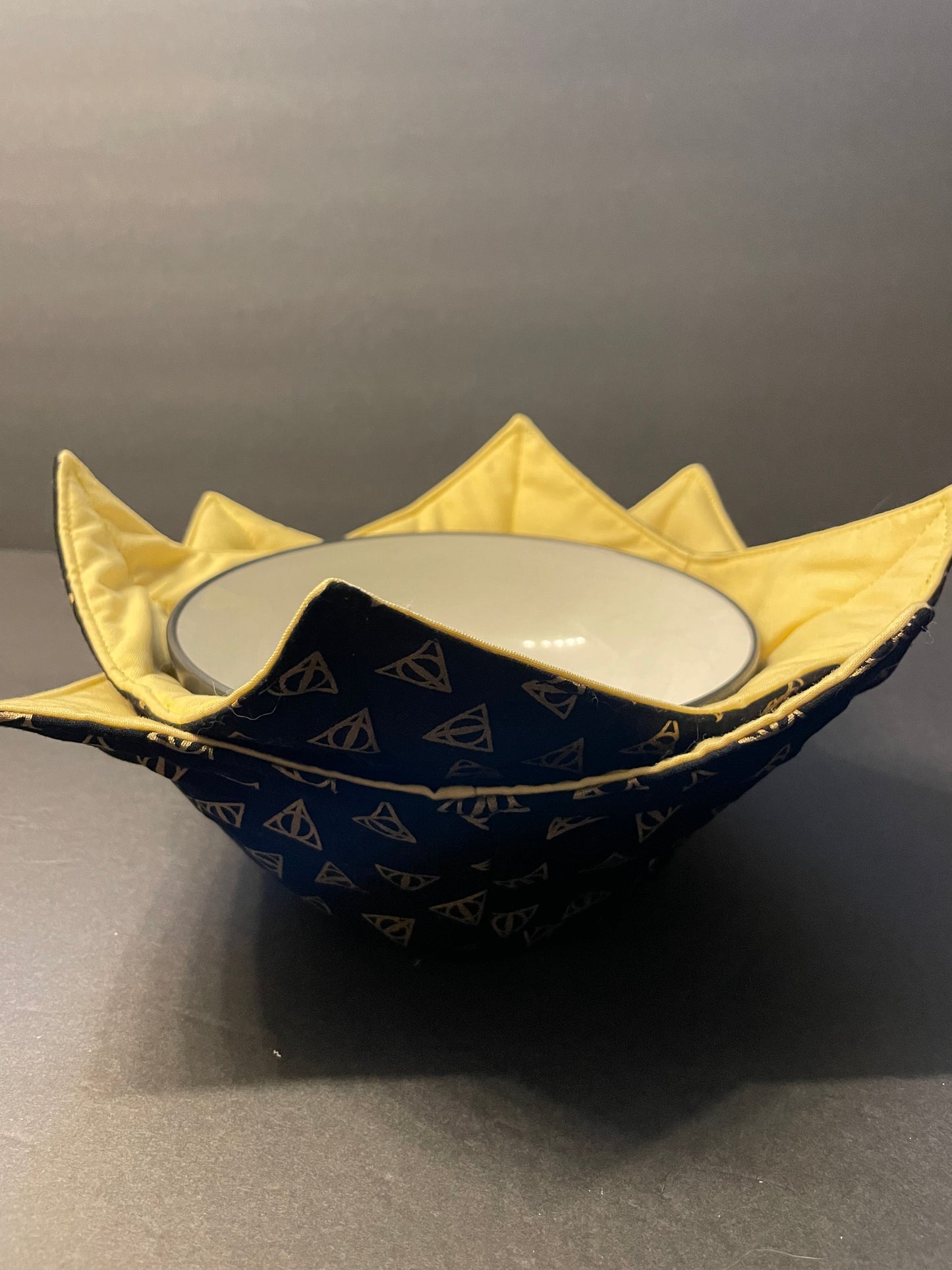 Deathly Hallows Bowl Cozy - Hufflepuff