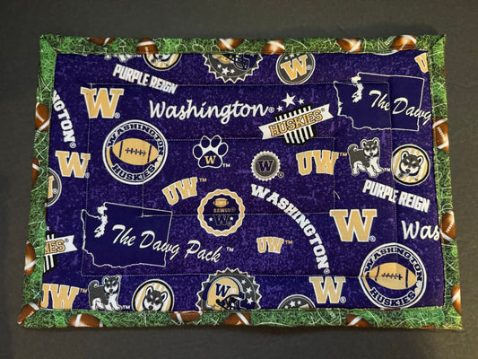 UW purple Large Trivet
