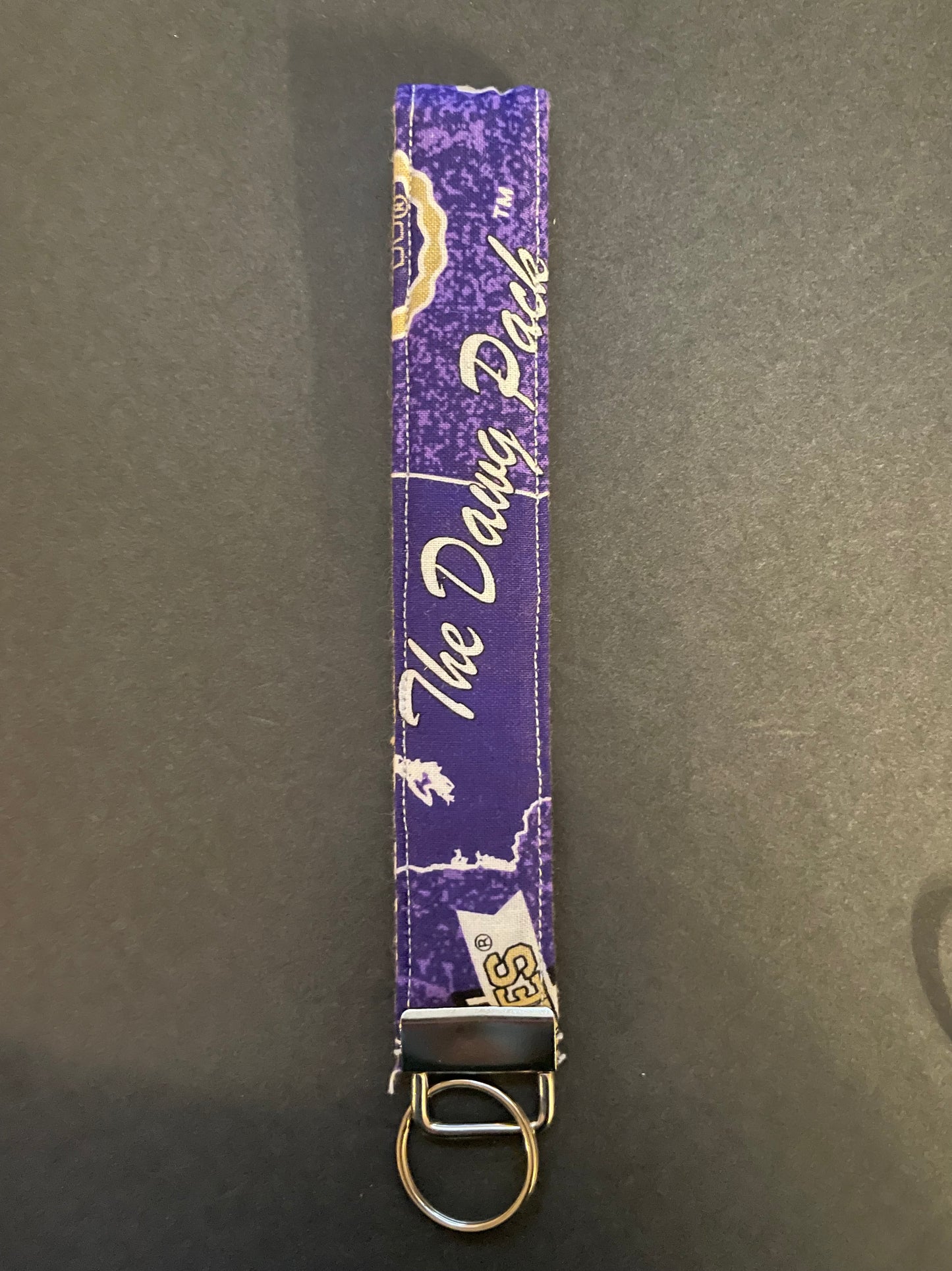 UW Wristlet