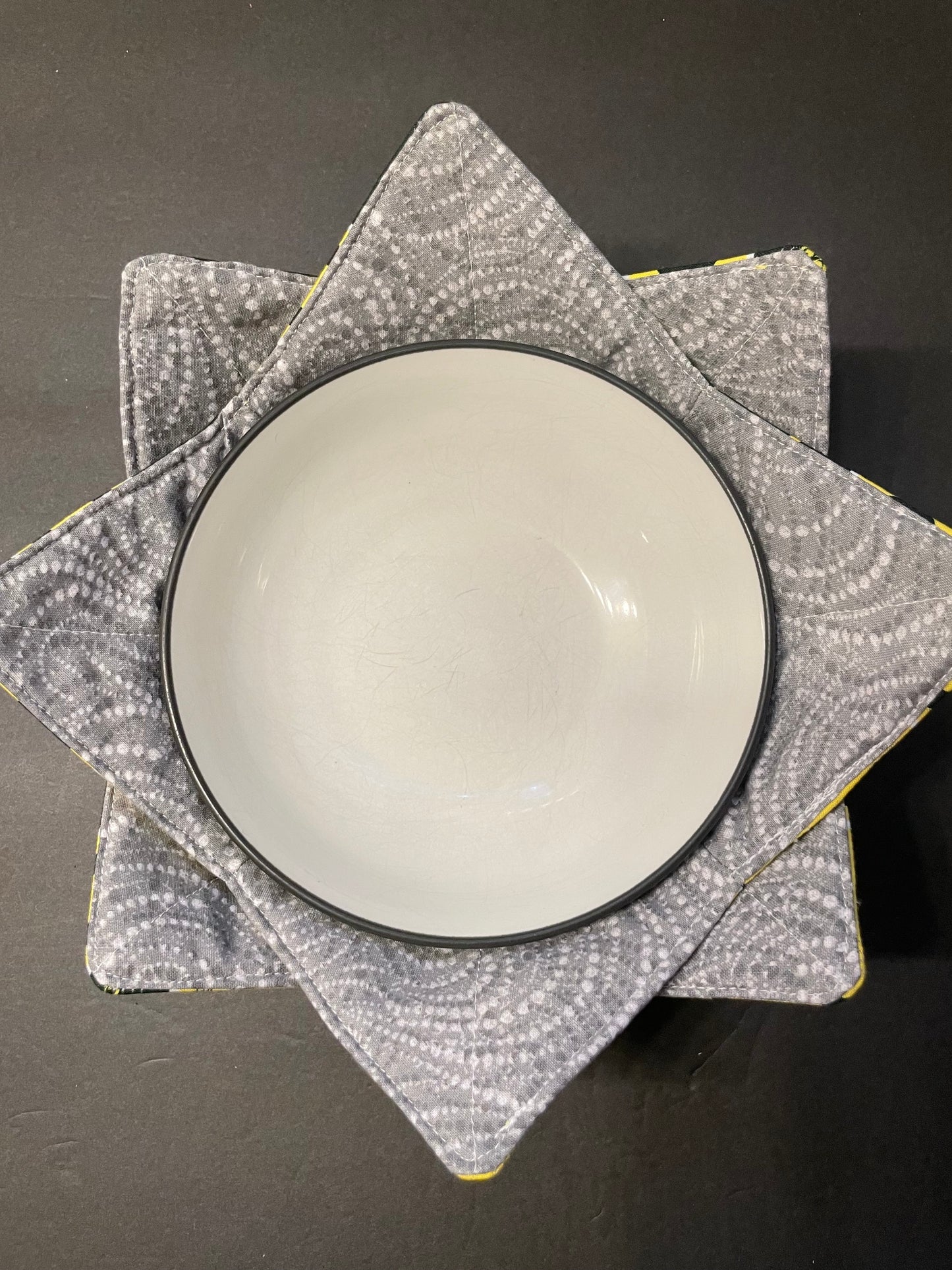 U of O (Grey Swirl) Bowl Cozy