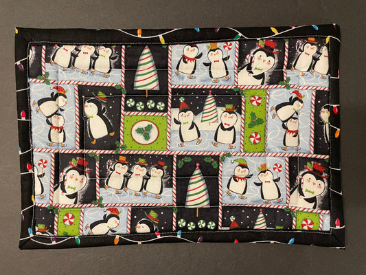 Penguin and Christmas Lights Casserole Trivet