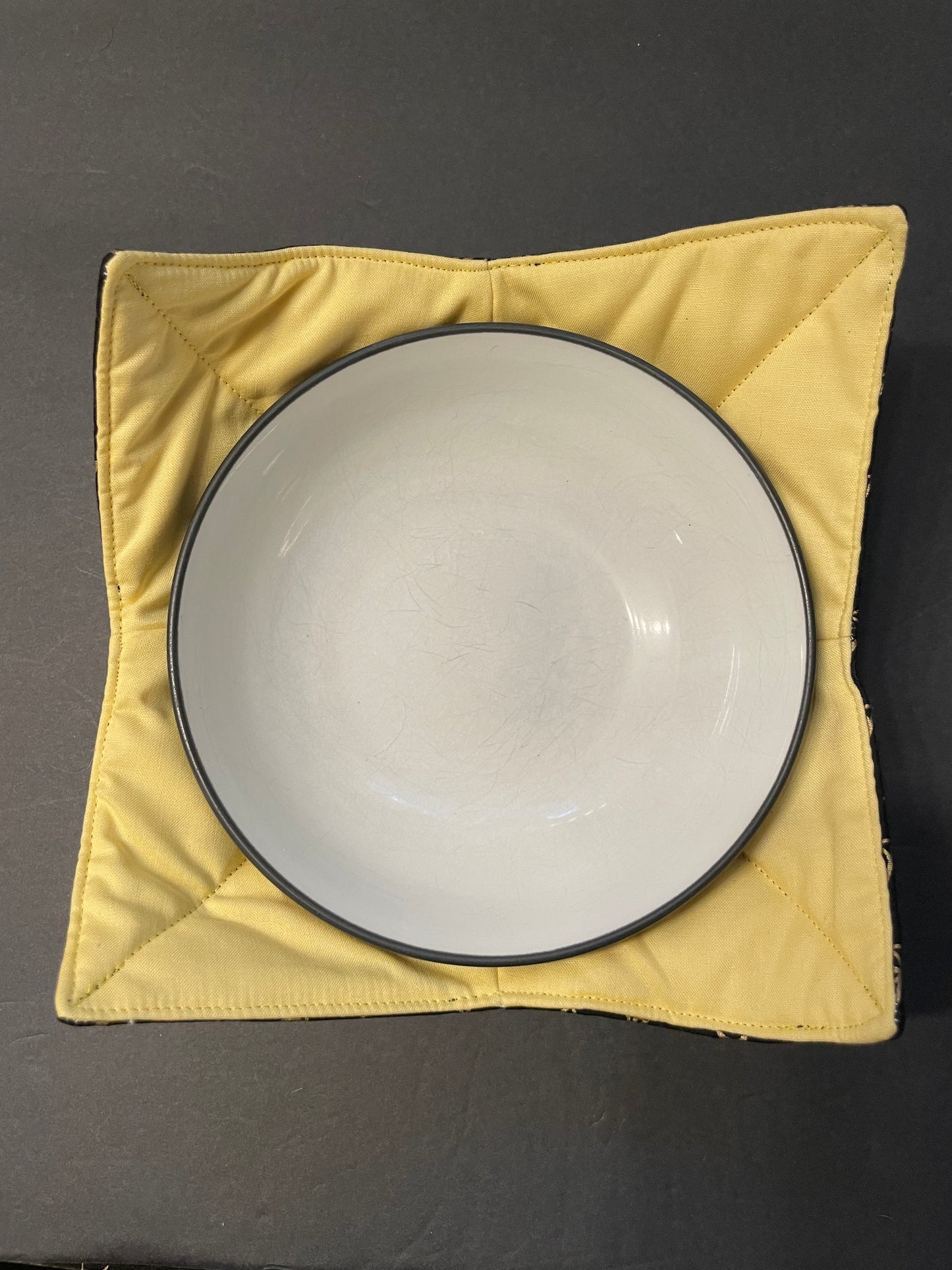 Deathly Hallows Bowl Cozy - Hufflepuff